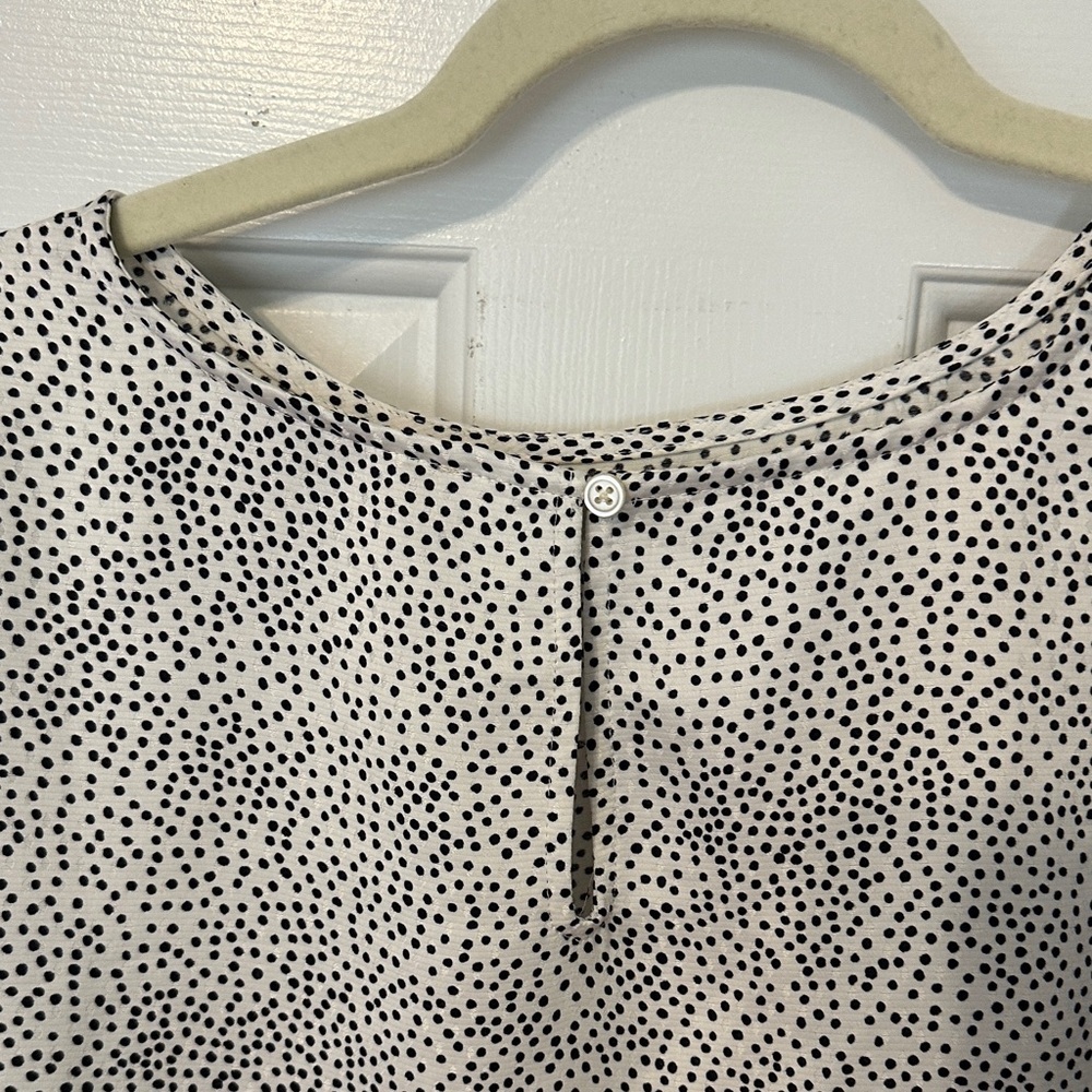 LOFT Women's White and Black Polka Dot Blouse - Picture 5 of 7